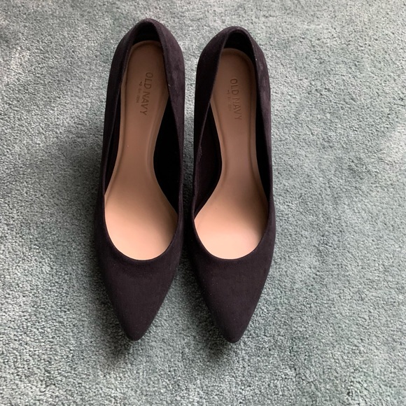 Old Navy Pointy Toe Black Suede Like Shoes NWOT Size 8 - Picture 1 of 5